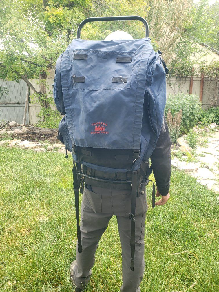 REI Trekker Sierra Crest Backpacking bag