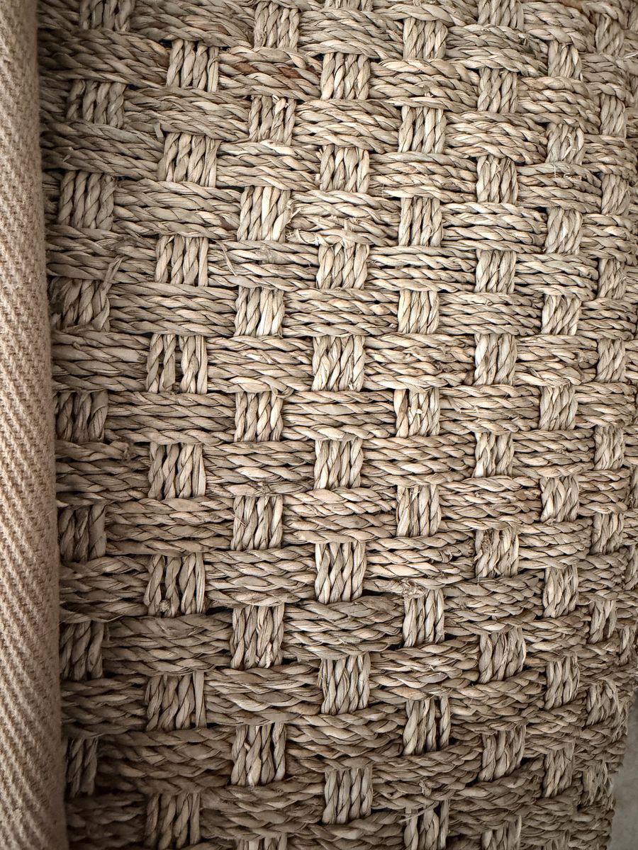 New. 6x9 Hyacinth Indoor/Outdoor Area Rug