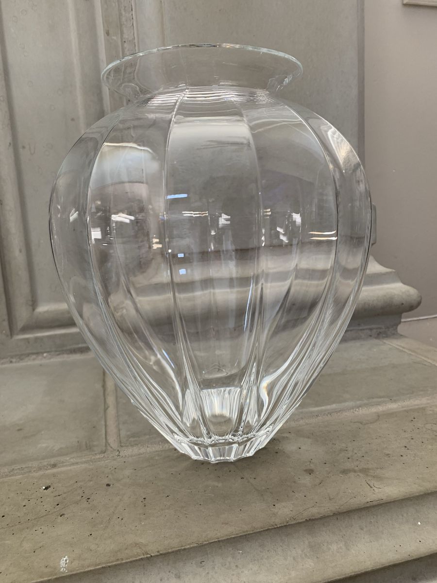 Clear Ribbed Glass Balloon Vase Decorative Tablepiece