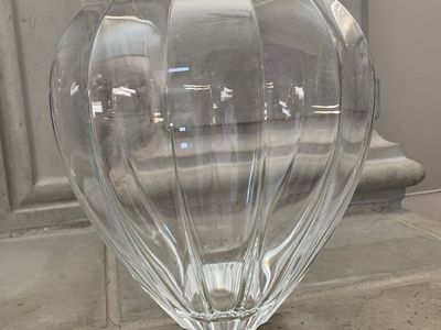 Clear Ribbed Glass Balloon Vase Decorative Tablepiece