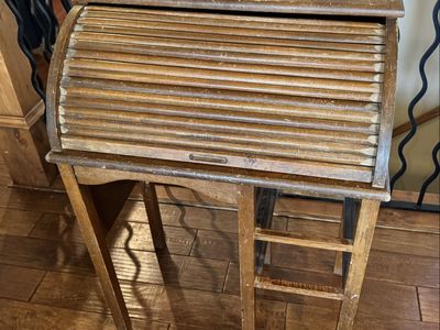 Children’s Rolltop Desk