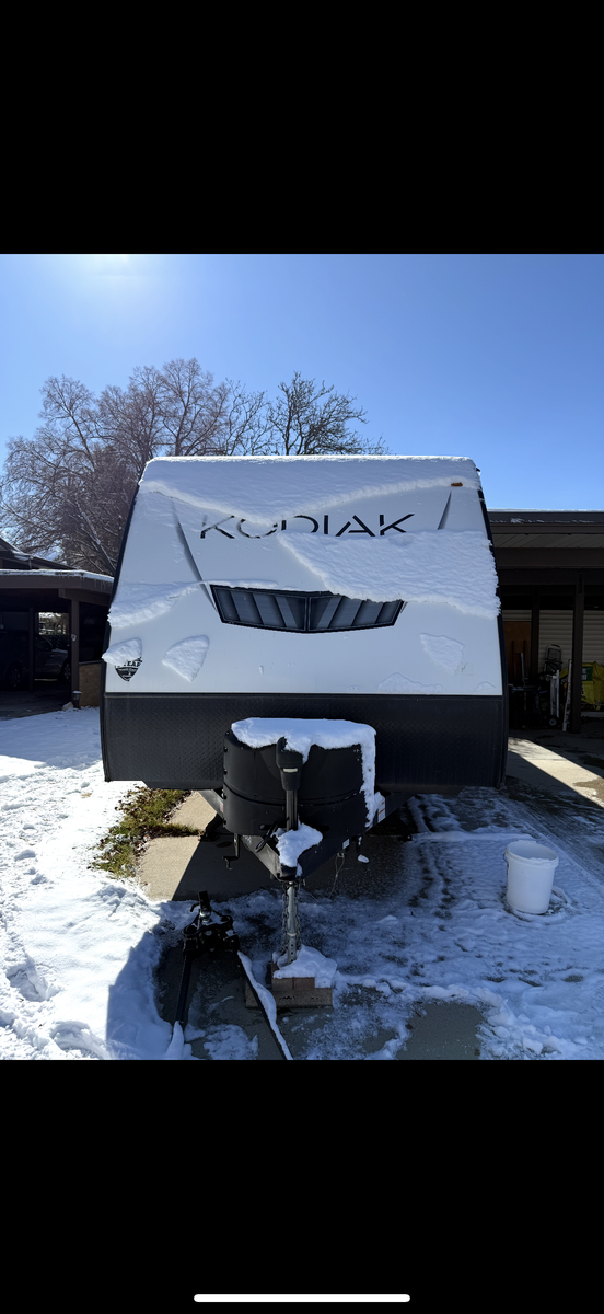 2022 Kodiak SE 27SBH – Excellent Condition