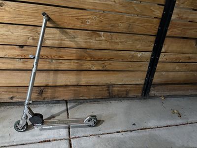 Razor Classic Kick Scooter - Silver Folding Scooter with Green Grips and Jetson light up wheel scooter