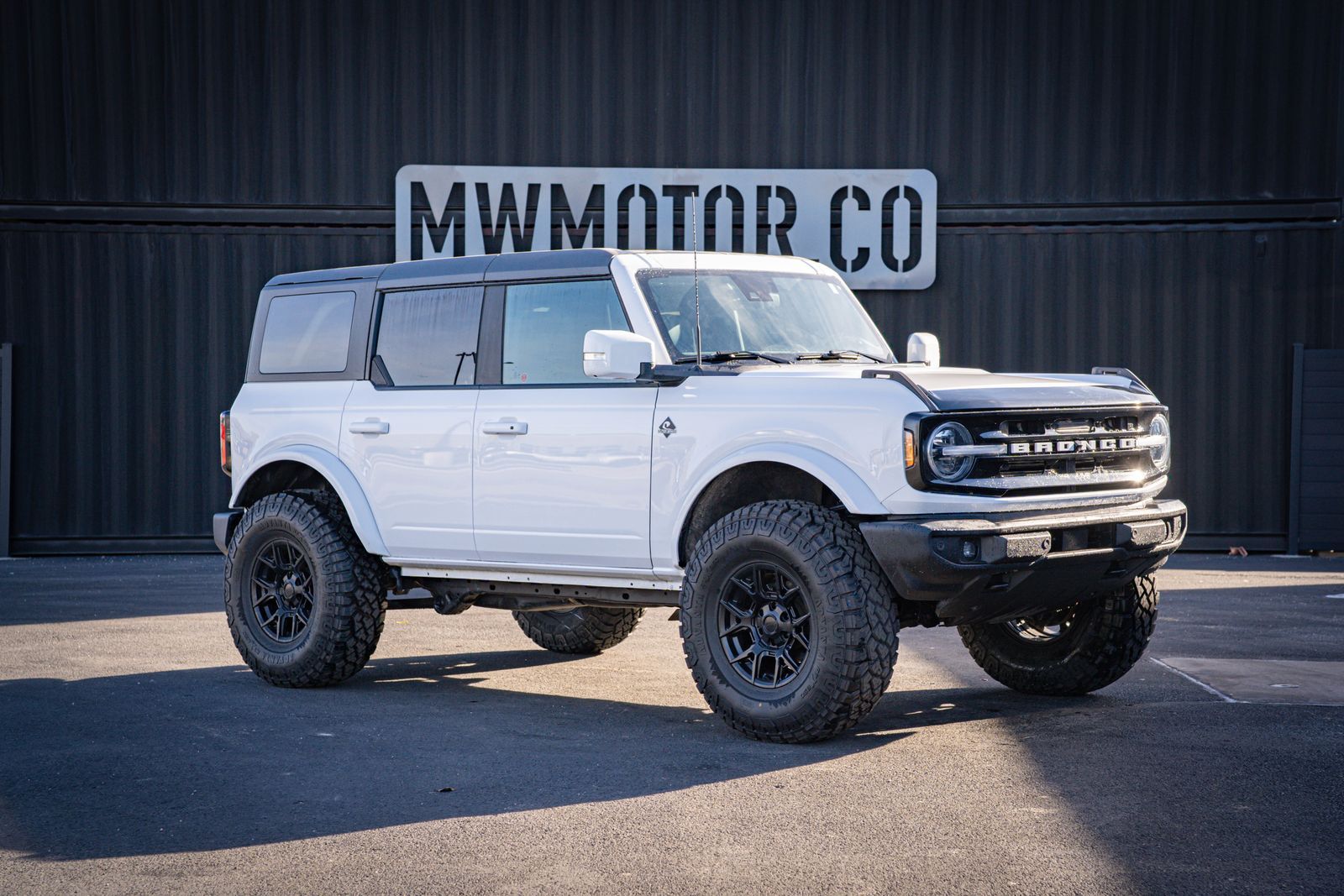 2024 Ford Bronco Outer Banks