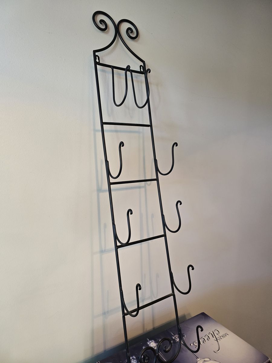 Main image 3