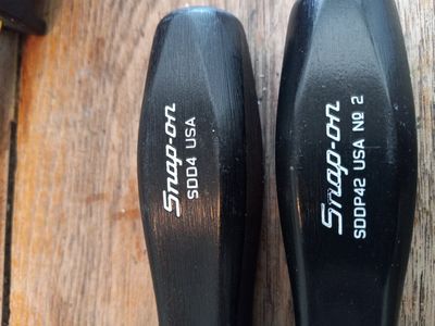 Snap-on screw drivers