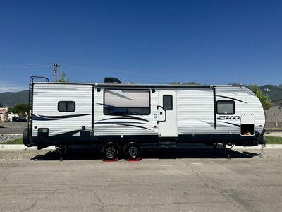 2018 Forest River EVO T2790 Travel Trailer