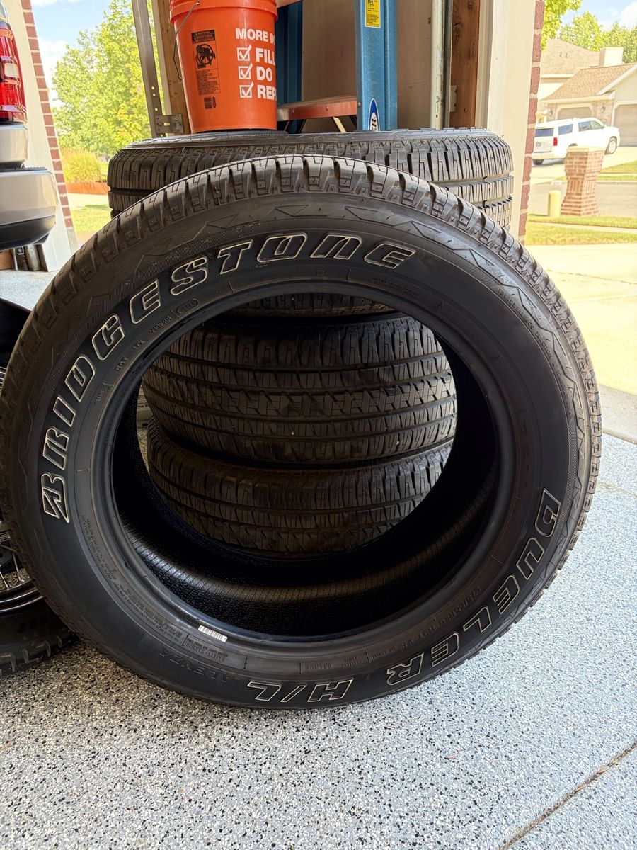 Bridgestone 275/55 R20 set of 4