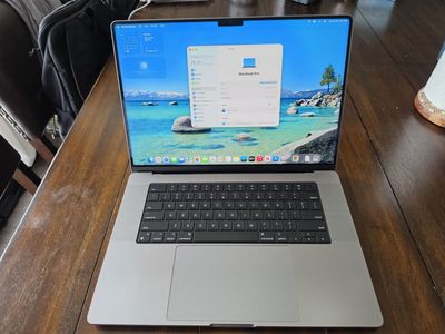 High-Performance MacBook Pro 16" M2 Max | 32GB RAM | Like New Condition!