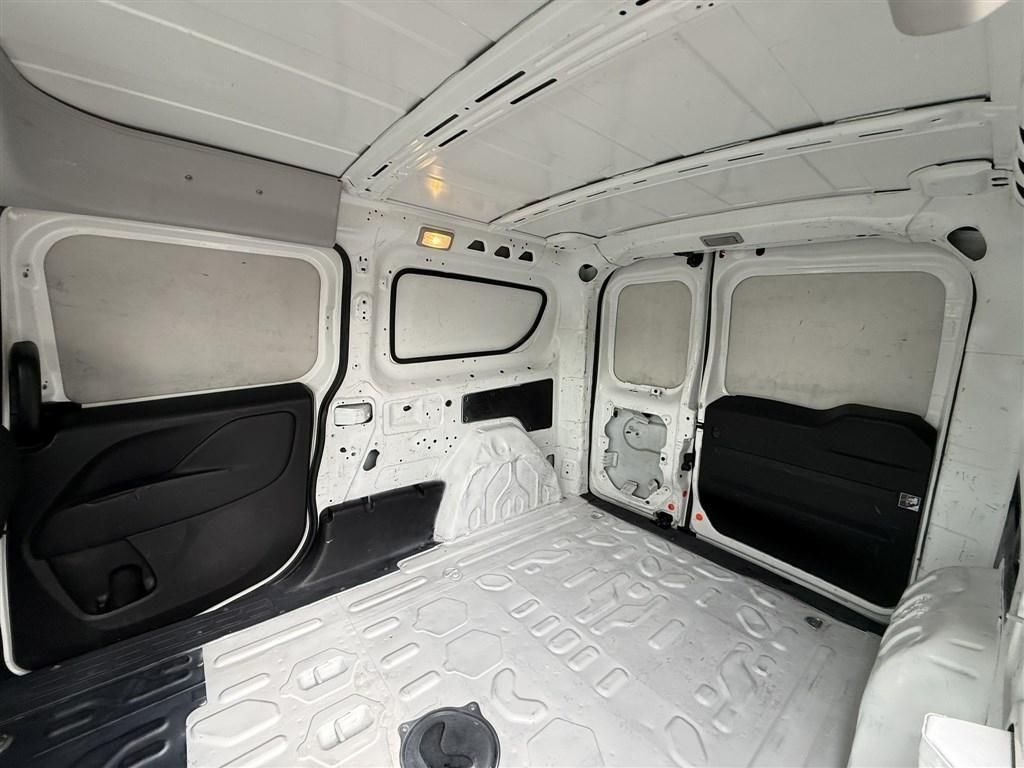 Main image 15