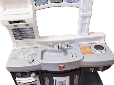 Step 2 Kitchen