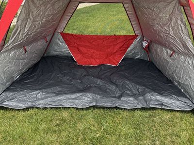 E-Z UP Camping Tent – Large Family Size Tent – Good Condition