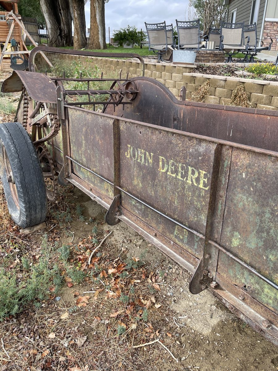 John Deere Model L or Model H manure spreader 1930s-1950s era