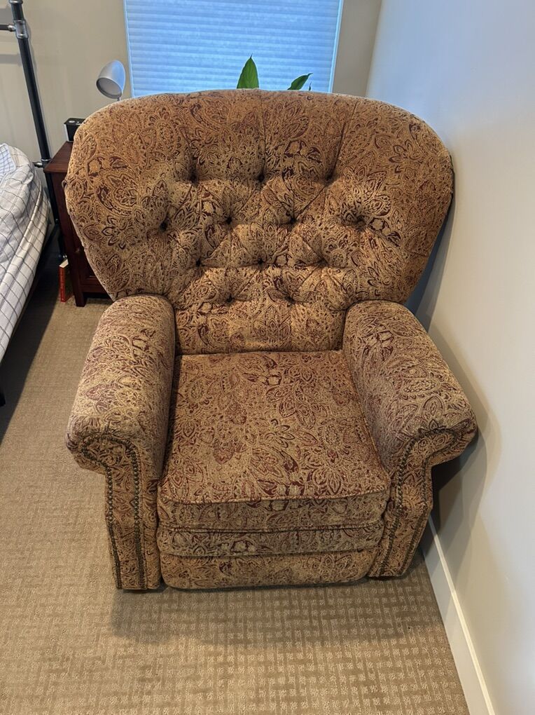 Stuffed Back Recliner Chair