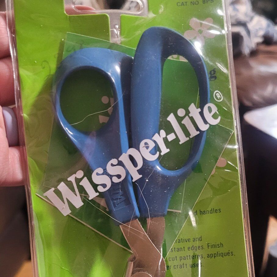 Wiss whisper light pinking shears