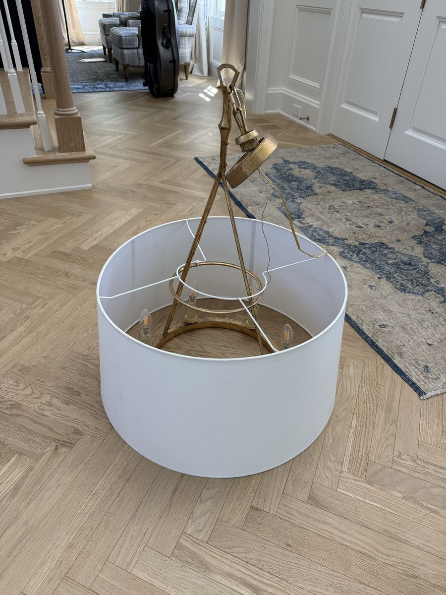 Main image 3