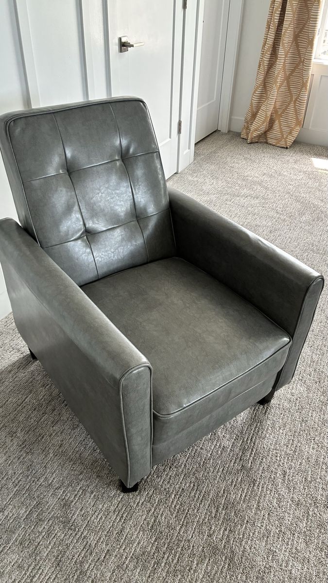 Faux Leather Chair/Recliner