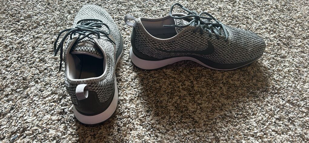 Nike Dual Tone Racer 7Y Grey