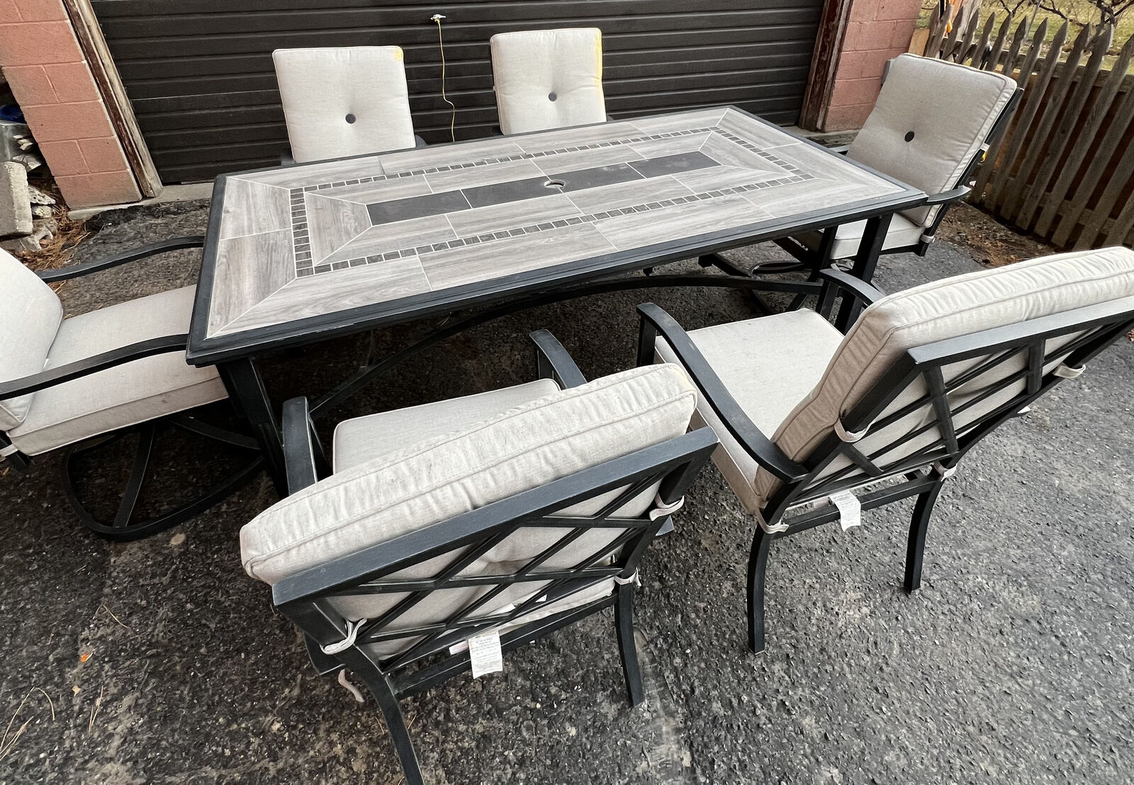 SunVilla Carnegie 7-Piece Patio Dining Set