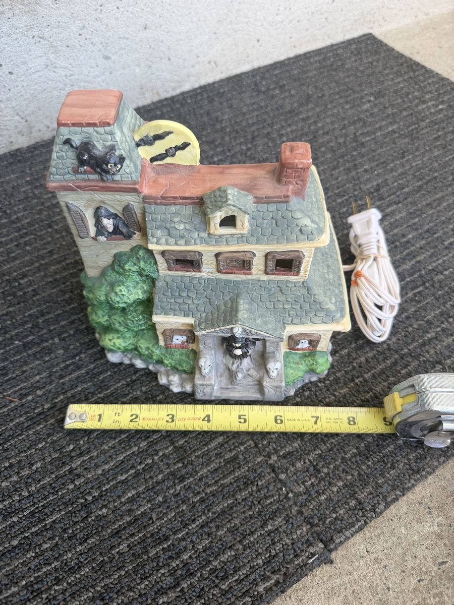 Ceramic Light-Up Haunted House Halloween Decor with Cord