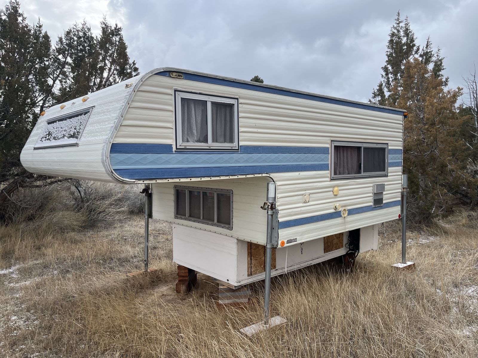 Six Pac truck bed camper