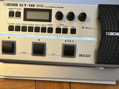Boss GT-1B Bass Effects Processor