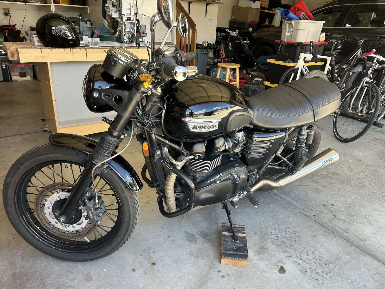 Triumph Bonneville T100, 2012