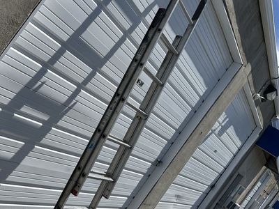 16 ft. Aluminum Extension Ladder with 300 lb. Load Capacity Type IA