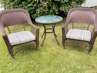 2 Patio Wicker Rattan Chairs & Side Table