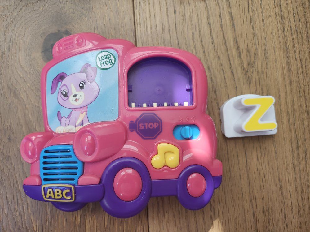 LeapFrog Fridge Phonics Magnetic Letter Set Pink Complete A-Z Alphabet Talking Music Toy w/ Storage Bag For Toddler Preschool