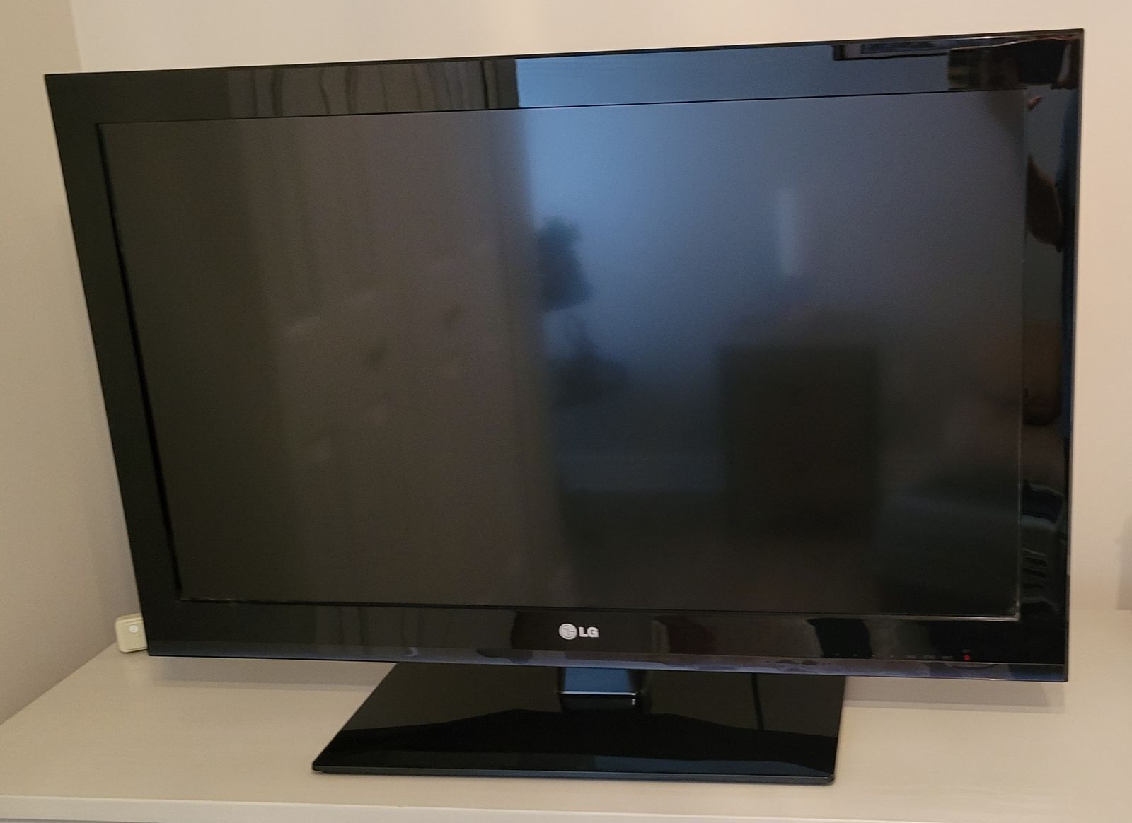 LG 40 inch color TV