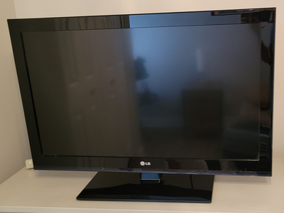 LG 40 inch color TV