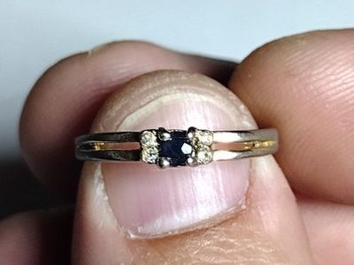NATURAL SAPHIRE SMALL RING