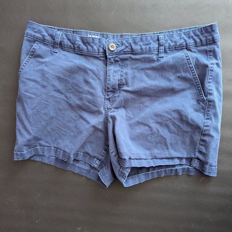 a.n.a. Mid-Rise Twill Short Women's Size 14 5" Inseam Blue