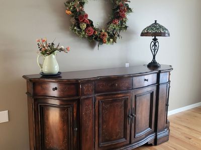 Traditional Dark Wood Credenza Buffets Sideboard with Inlay Detail