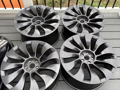 Tesla Model Y 21" Uberturbine Wheels