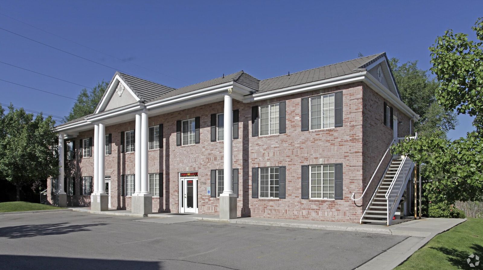 OFFICE SPACE FOR RENT – 9 PRIVATE OFFICES AVAILABLE