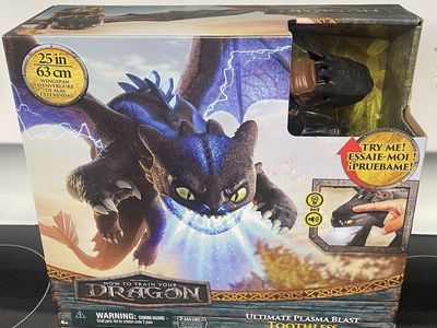 Ultimate Plasma Blast Toothless Interactive Toy.