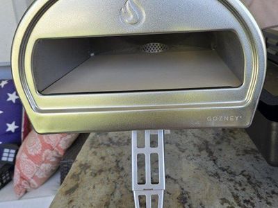 Gozney Roccbox Portable Pizza Oven LPG Portable Cover, Peel, etc NEW