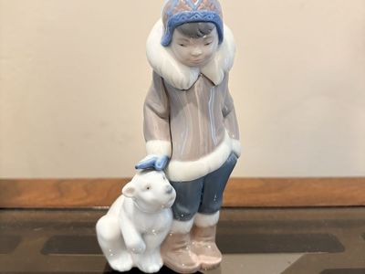 Vintage Lladro #5238 Eskimo Boy with Pet Polar Bear