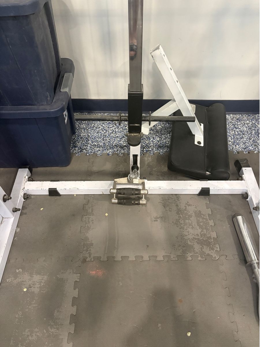 Main image 3