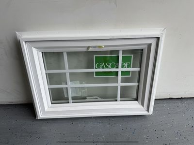 Cascade casement window 27” x 19”