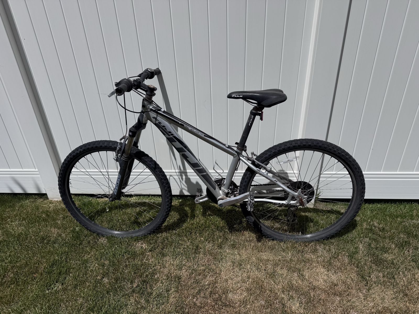 Fuji Mountain Bike XXS (13in) Silver - Aluminum Frame Hardtail Trail Bike