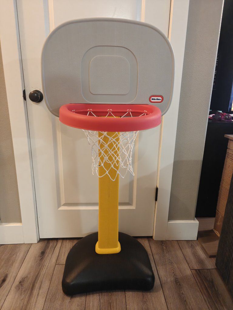 Little Tikes Easy Score Kids' Adjustable Basketball Hoop Set