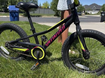 Specialized RipRock 16 Kids' Bike - Black/Neon Yellow/Pink