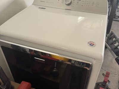 Maytag Large dryer bravo