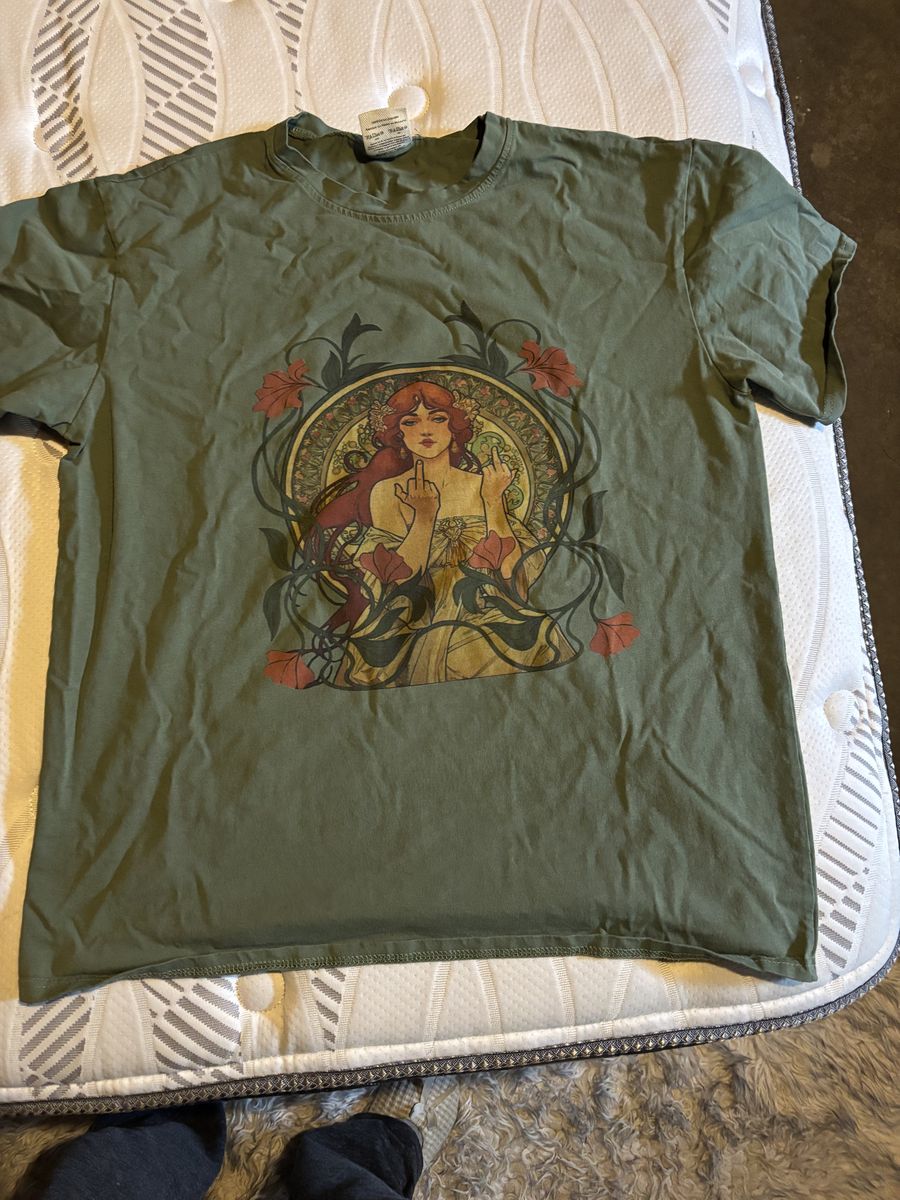 Size XL Tee