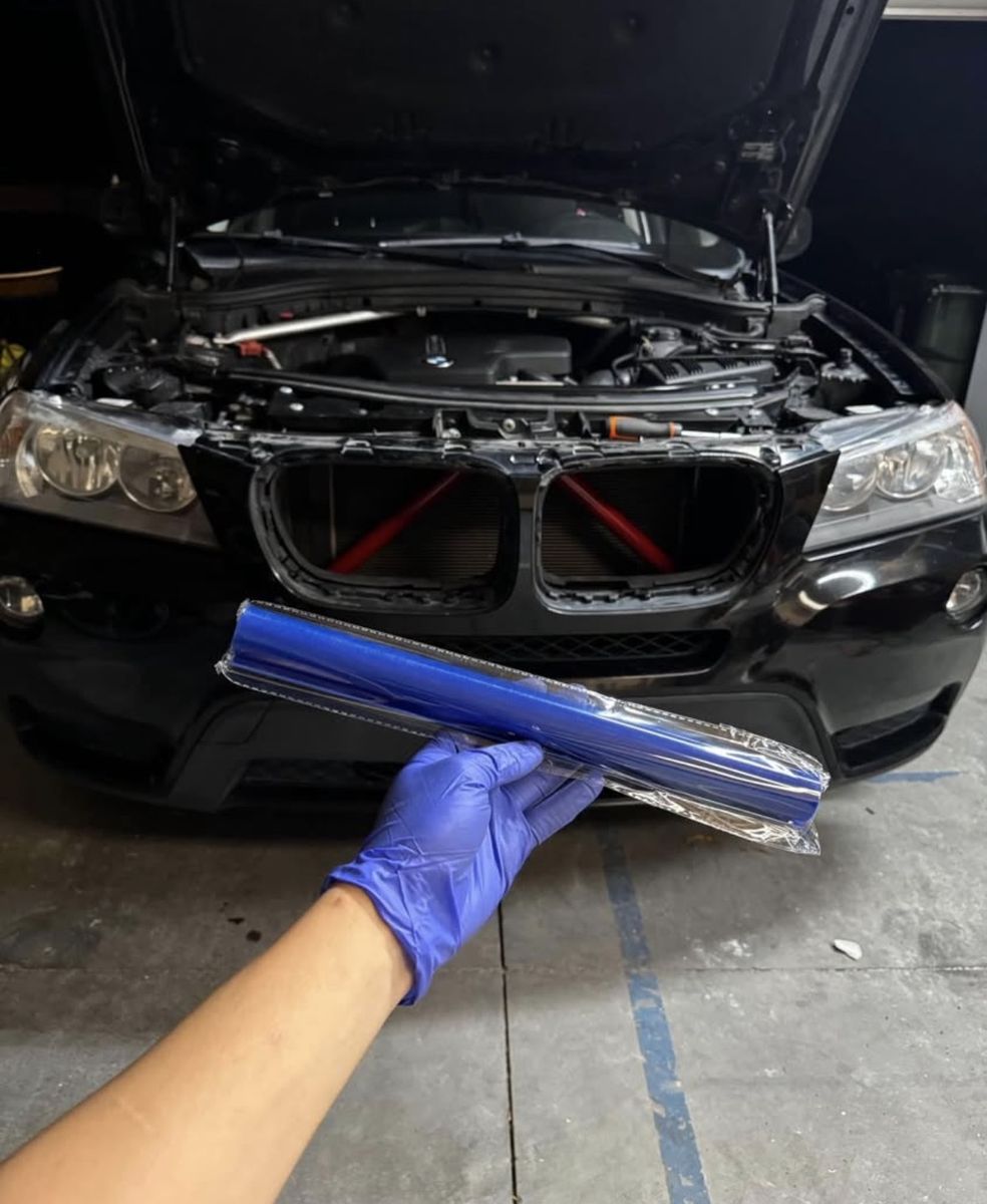BMW Front Grille Accent Bars – Red & Blue