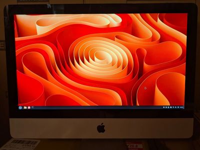 Apple iMac 21.5" 8GB RAM 500GB HD 2.5GHz i5 4 proc CPU