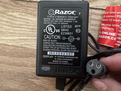Razor Class 2 Battery Charger, model QL-09002B-B2400600H.for Razor Pocket Mod electric - Scooter